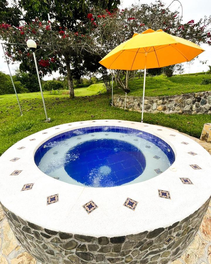 Hotel Campestre Los Mangos Quimbaya Εξωτερικό φωτογραφία