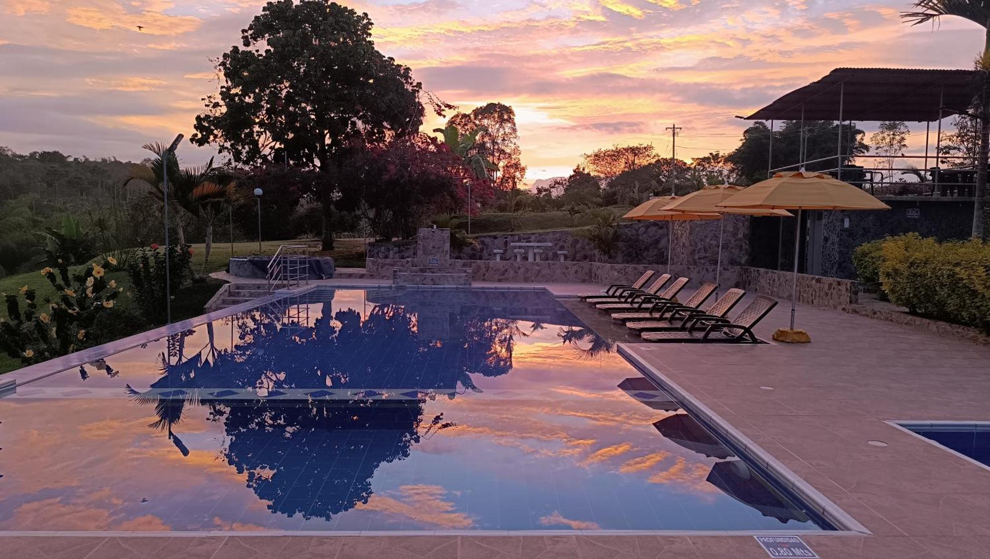 Hotel Campestre Los Mangos Quimbaya Εξωτερικό φωτογραφία